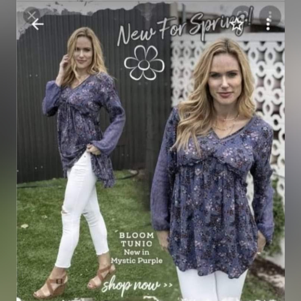 EUC Grace & Lace Bloom Tunic. Like NEW condition! SZ SMALL